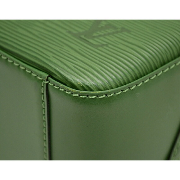 Louis Vuitton Sablon Epi Green Handbag - Picture 3 of 9